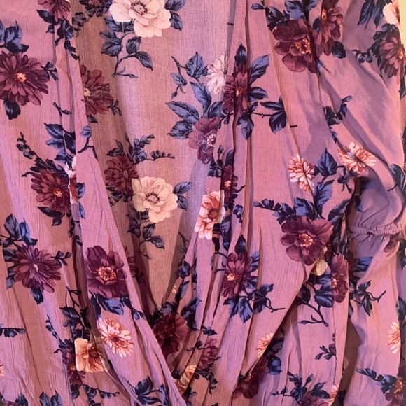 American Eagle Outfitters Floral Print Top Size M - Picture 5 of 8